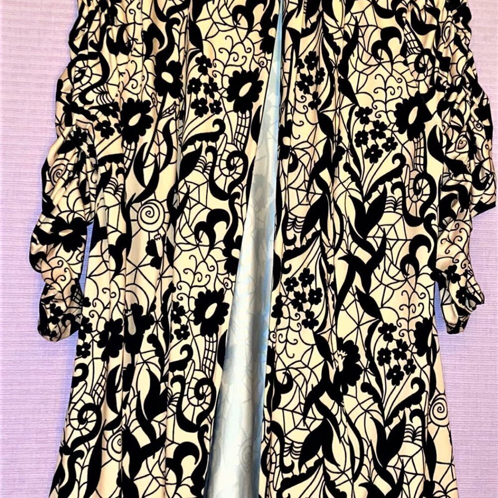 New Without Tags Lily by Firmiana Silk Like KIMONO Absolutely Gorgeous! - Picture 2 of 10